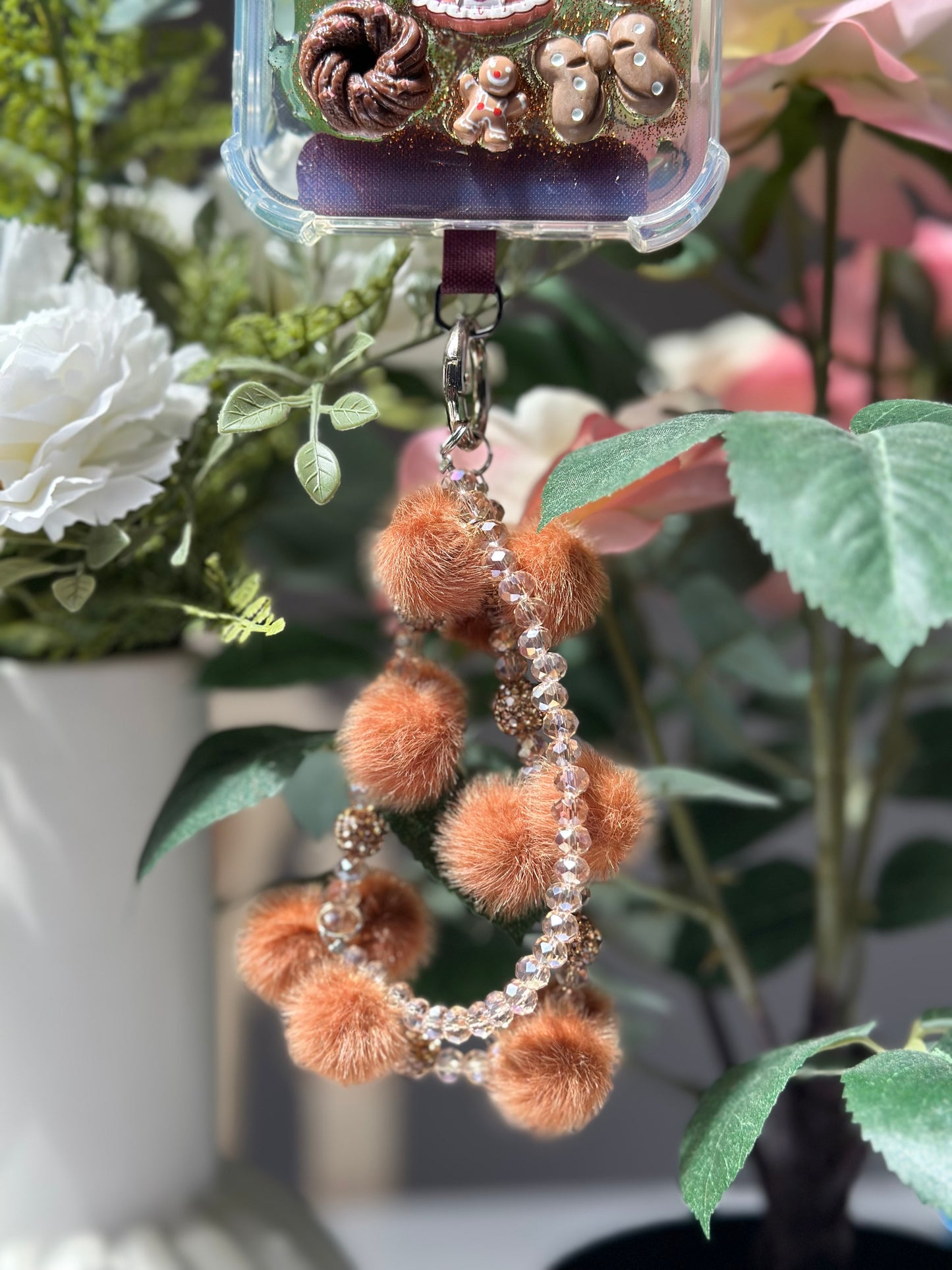 Chaîne de téléphone Ponpon Marron